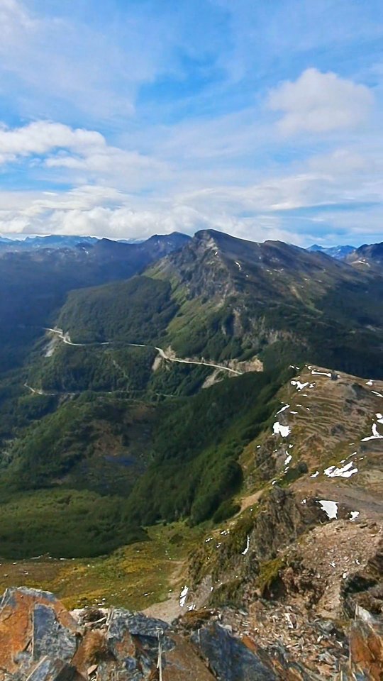 Cerro Espejo ⛰️

8k 🏃🏻‍♂️

📍 Zona del Garibaldi 

Ushuaia, Tierra del Fuego 🇦🇷