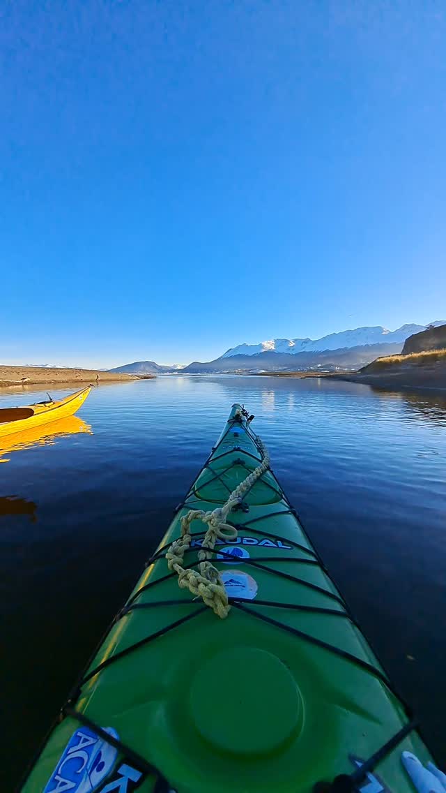 Canal Beagle 🚣‍♂️

Rara vez se pone así el Canal, sin viento como una pileta gigante para poder disfrutar de esta increíble actividad. 

@shimawaia

Ushuaia 🇦🇷